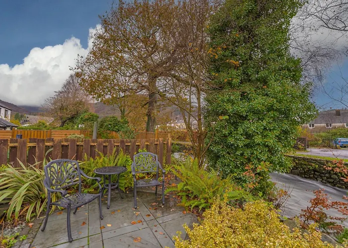 Hedgehogs - Luxury Riverside In *