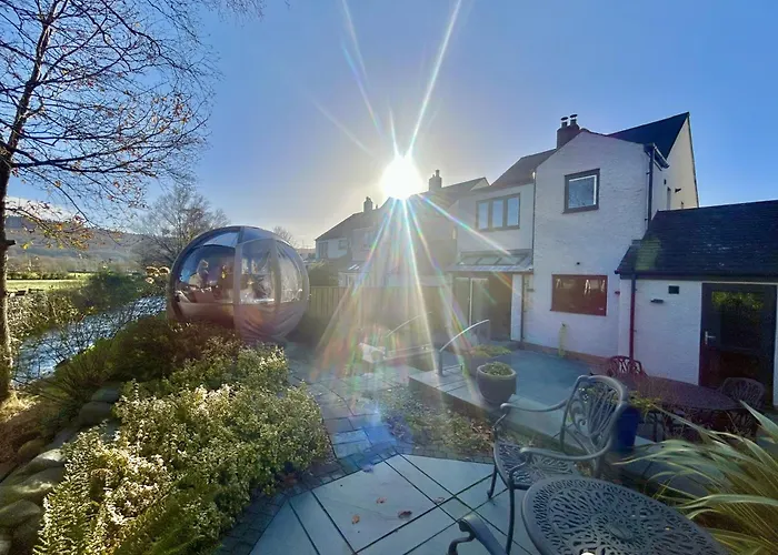 Hedgehogs - Luxury Riverside In بيت للعطل *